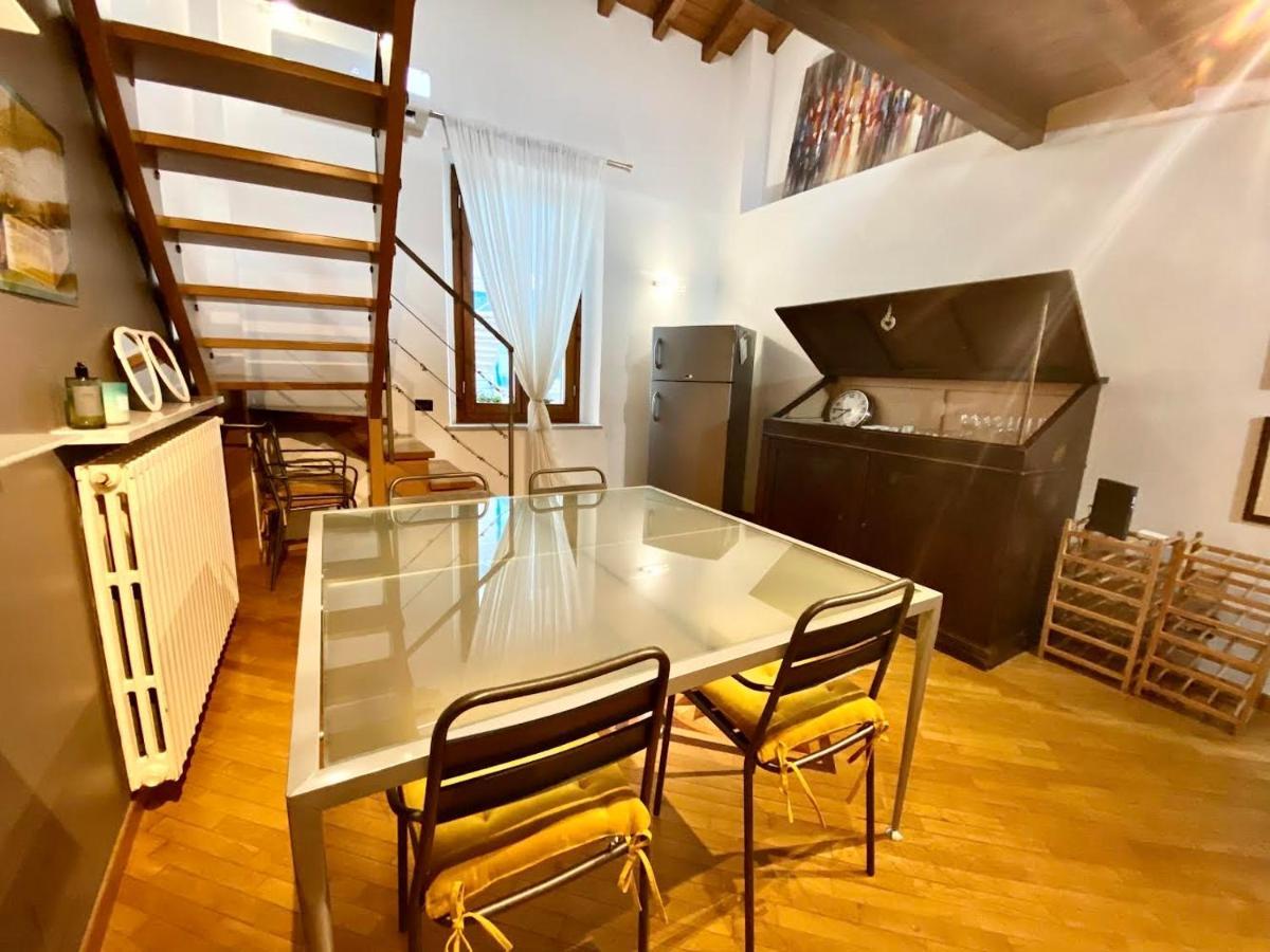 Piccolo Rifugio Con Parcheggio Privato Gratuito Appartement Bergamo Buitenkant foto